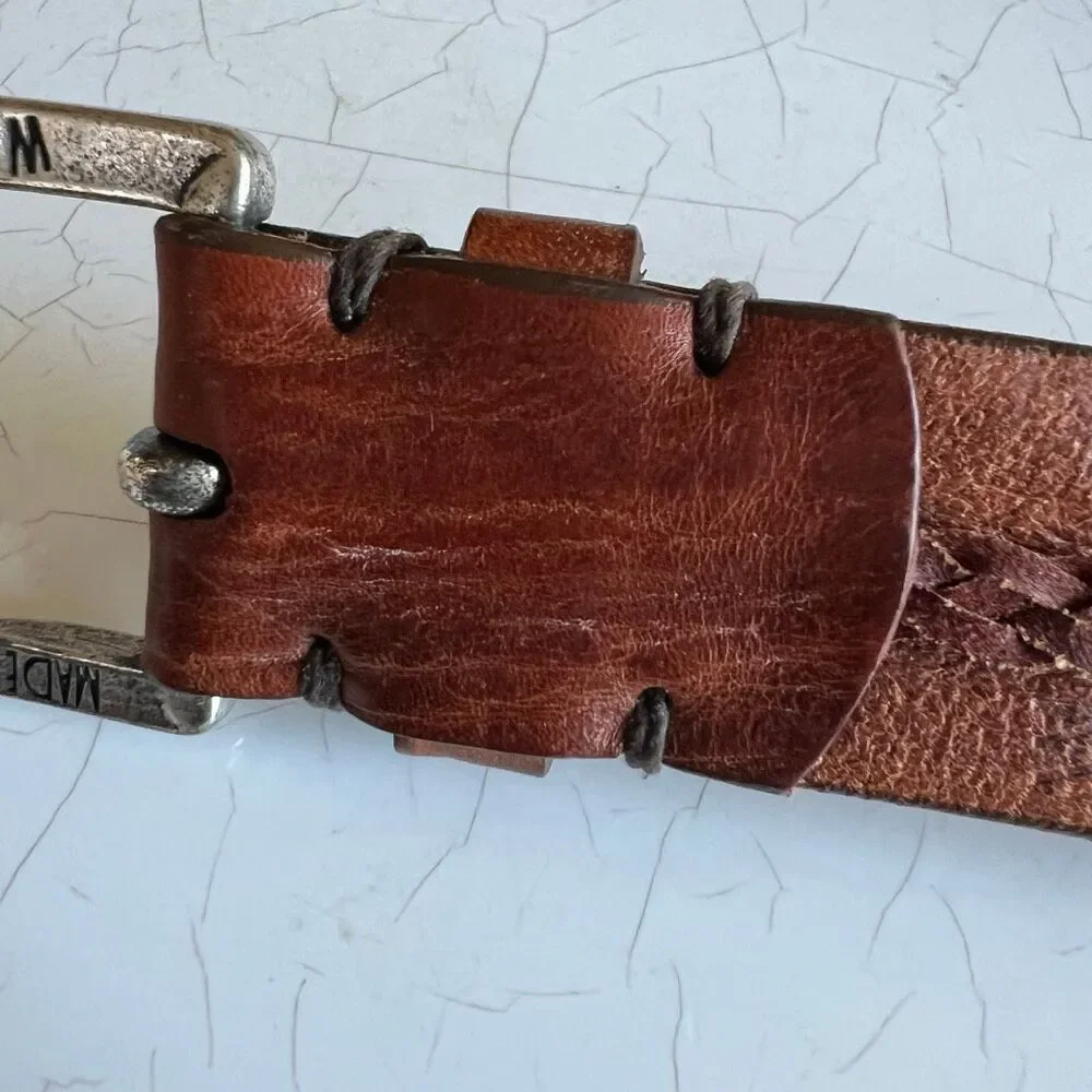 Will leather goods a vintage-style brown leather belt featuring embossed details